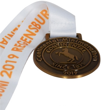 Custom 2D Metal Orange Girl Sports Gold Run Finisher Medals Military Ww2 Storage Medal With Ribbon